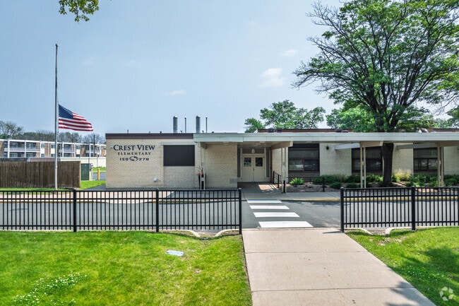 Crest View Elementary School provides education in the neighborhood of Brooklyn Park.