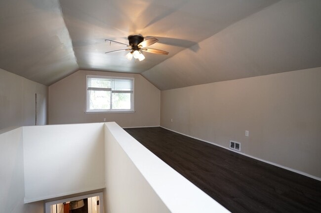 18499 Vaughan St, Detroit, MI 48219 - photo 7