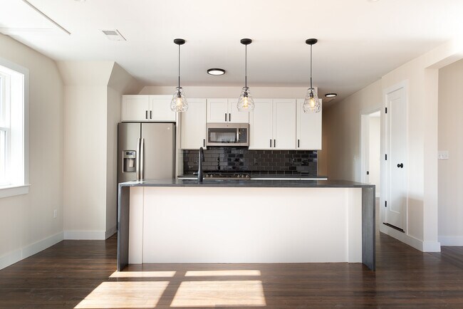 19 Playstead Rd unit A, Dorchester, MA 02125 - photo 4