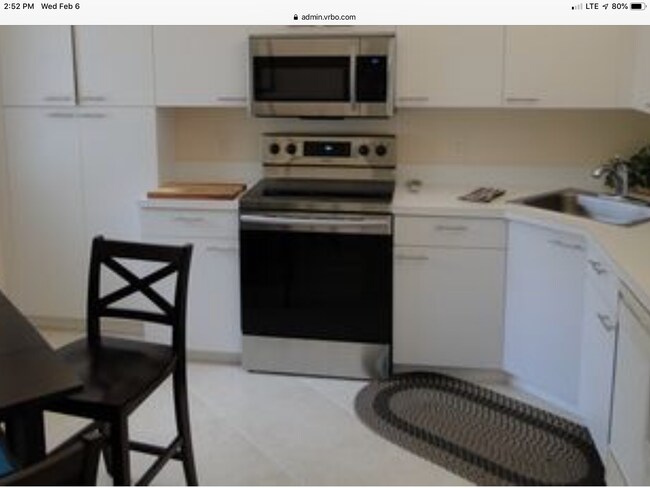 Large spacious eat-in kitchen with lots of storage and updated appliances.