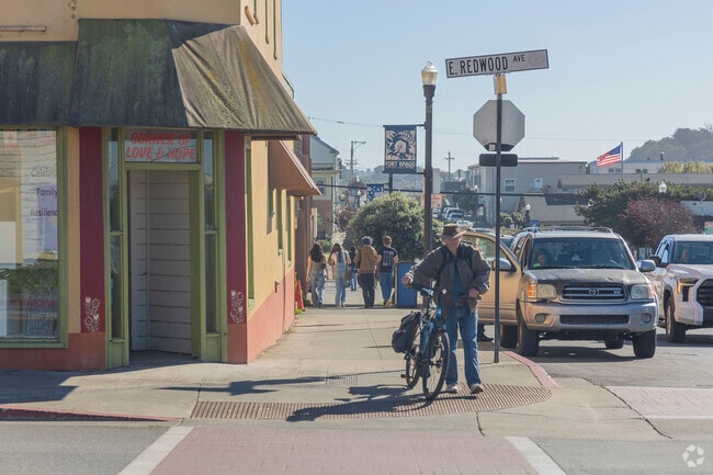 Fort Bragg is a very bicycle friendly city.