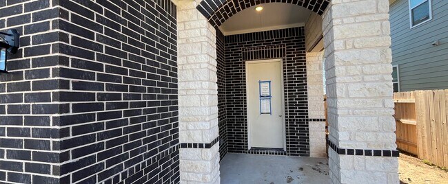 116 Clover Bend, Liberty Hill, TX 78642 - photo 4