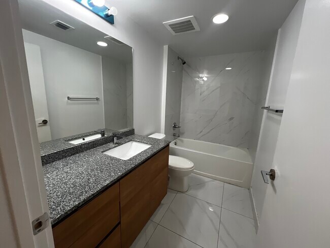 501 N Miami Ave unit A1, Miami, FL 33136 - photo 4