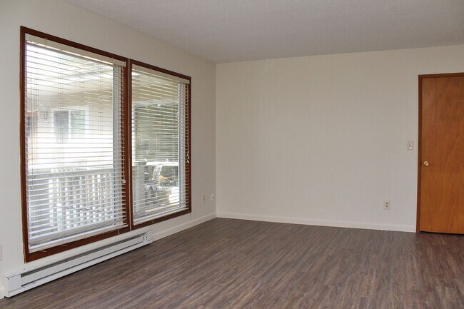 2002-2012-2012 Ne 22nd Ave unit 2004, Portland, OR 97212 - photo 4