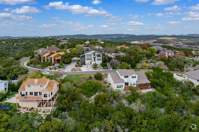 San Antonio Ranch lies on the edge of hill country in Helotes.
