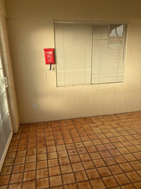 94-331-331 Kahualena St unit 3, Waipahu, HI 96797 - photo 3