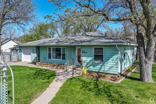 Classic ranch-style homes beautify the streets of Wilson Park.