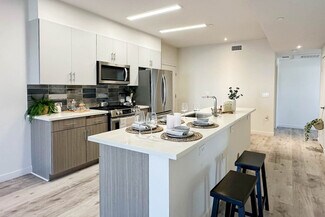 1310 Tamarind Ave, Los Angeles, CA 90028