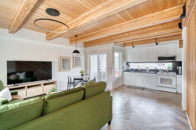 5012-5022-5022 Ne 26th Ave unit ID1309867P, Portland, OR 97211 - photo 6