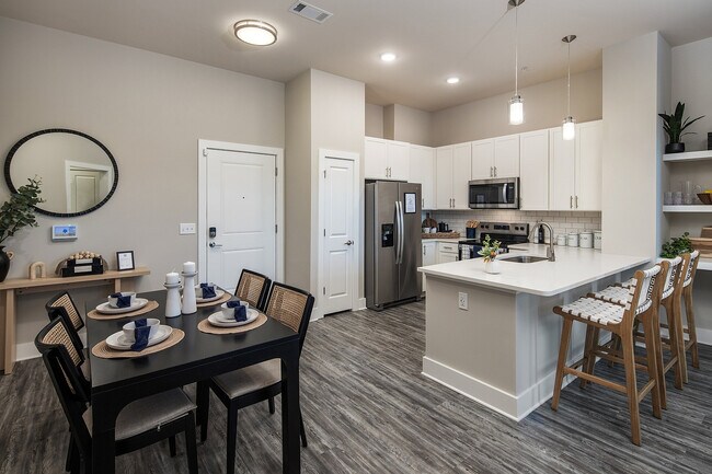 Abberly Royal Creek Apartment Homes, Raleigh, NC 27603 - photo 6