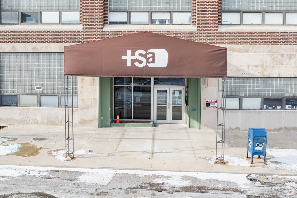 Toledo School for the Arts welcomes new students.