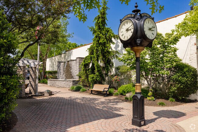 Downtown Village of the Branch is a great place to walk around and enjoy the shops.