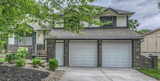 1920 E Mohawk Cir, Olathe, KS 66062