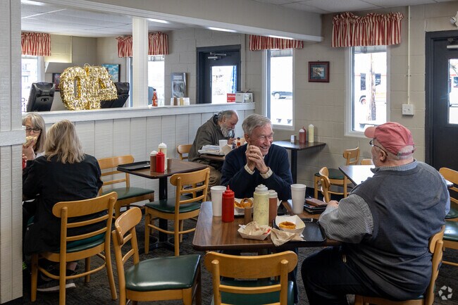 The Fishery in Bellewood has many regulars who visit with each other during lunch.