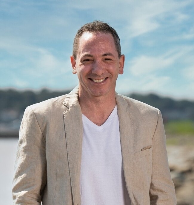 Dan Bernal