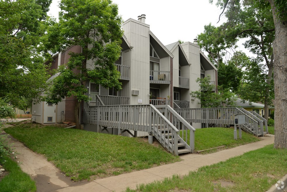 2019 Grove St