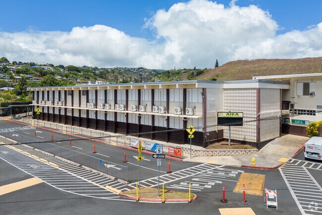 Aiea Intermediate School offers educational opportunities in Aiea.