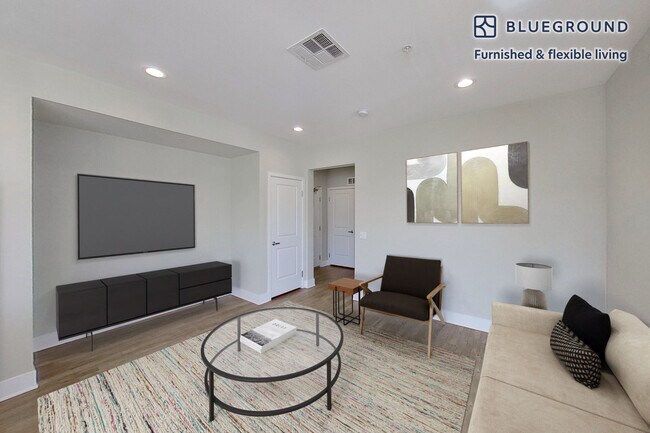 1000 Lupine unit FL2-ID4486A, Lake Forest, CA 92630 - photo 2