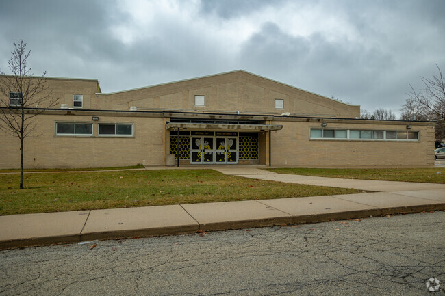 Harvard Junior High School is located in Harvard, Illinois.