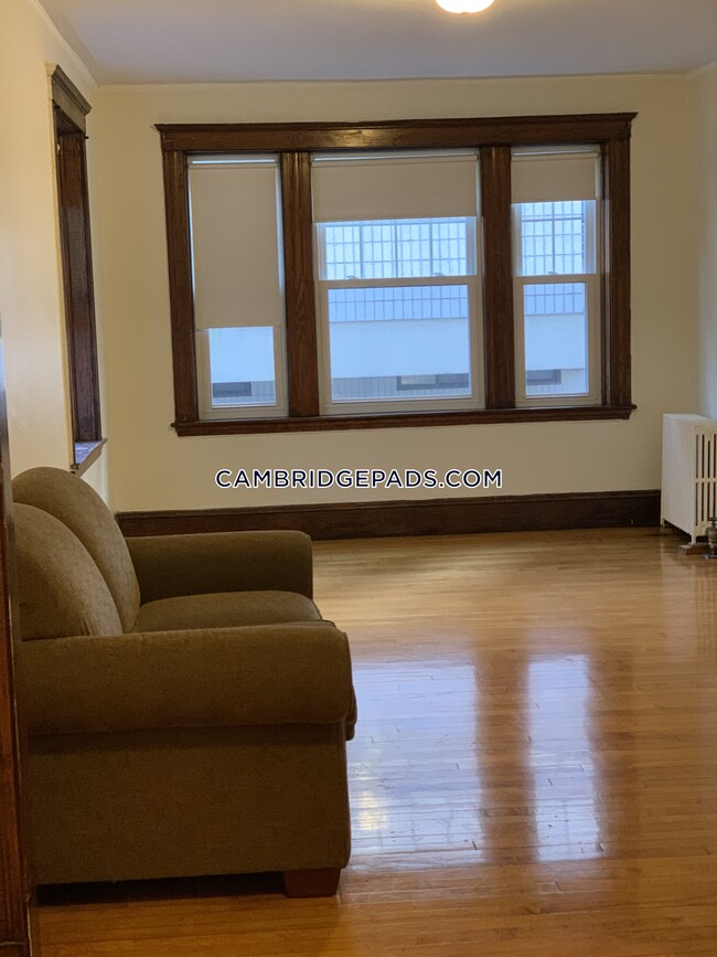 14 Centre St Unit A, Cambridge, MA 02139