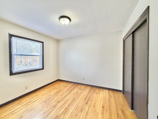 2113 Lake Point Dr unit 3, Madison, WI 53713 - photo 7