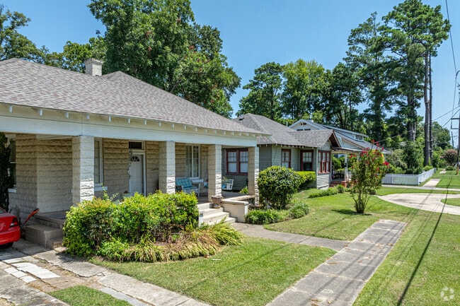 Bungalows and colonial revivals are among the architectural highlights in the Garden District.