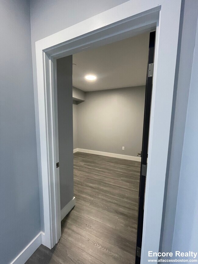 365 Western Ave unit 614, Boston, MA 02135 - photo 7