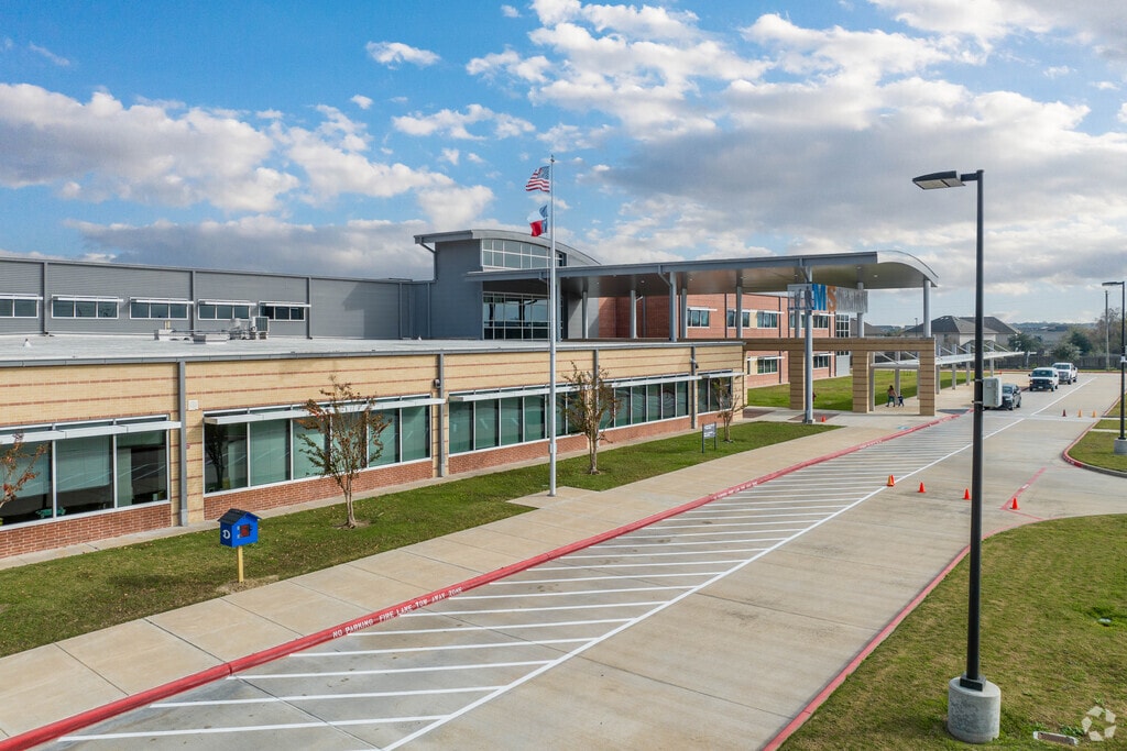 Lobit Middle School serves grades 6-8.