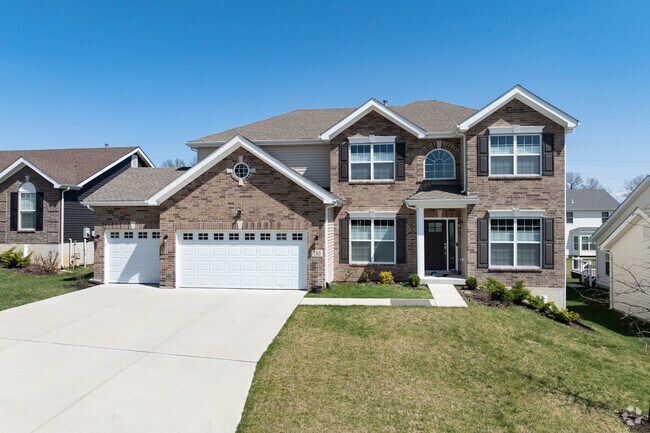 The Arbors at The Highlands offers new traditional homes in Manchester, MO.