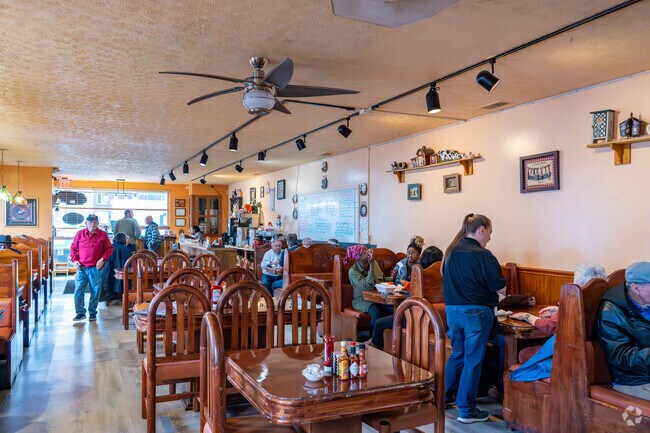 Its always busy at Molly Browns Restaurant in Cuyahoga Falls.