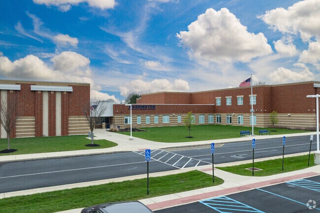 Washington Primary School has approximately 524 students.