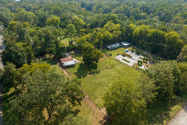 Featured in national publications, 1818 Farm has an amazing array of gifts and beauty products.