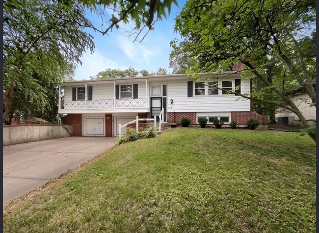 119 W 104th Terrace, Kansas City, MO 64114 - photo 7