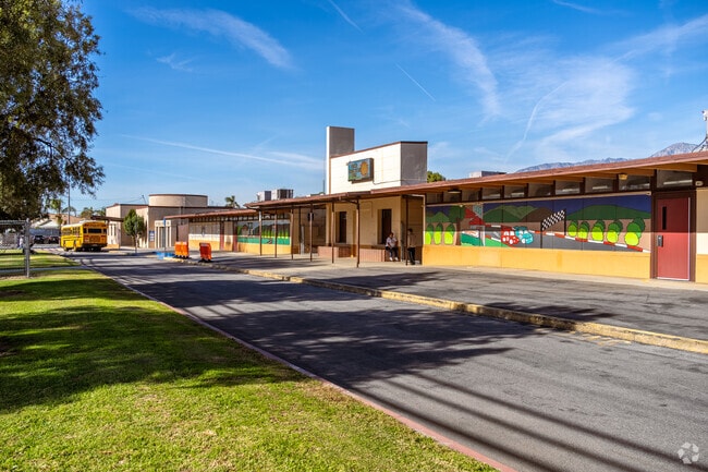 Your kids will enjoy learning in the inspiring atmosphere of West Randall Elementary.