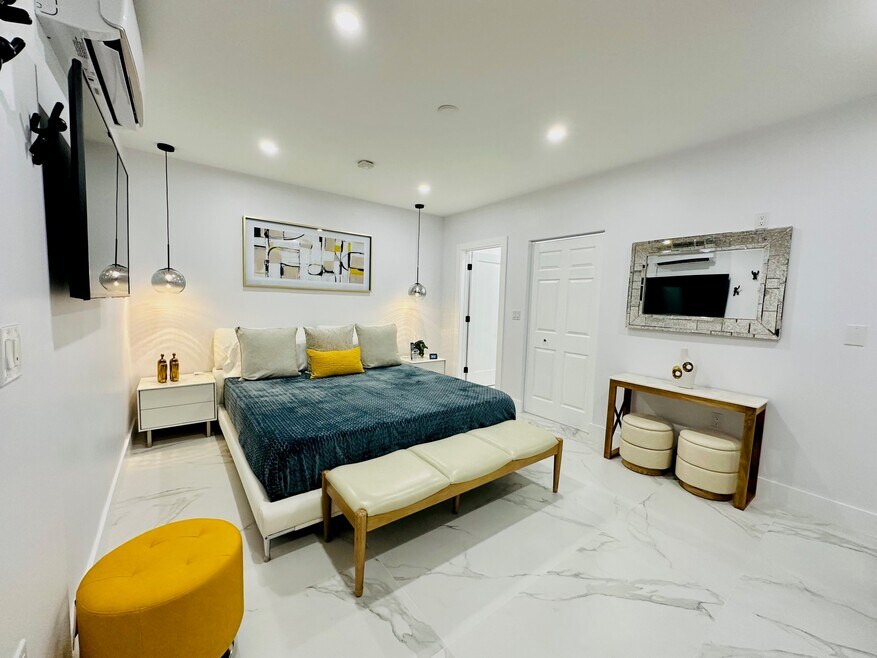 9625 SW 132nd Ct unit Efficiency, Miami, FL 33186 - photo 1