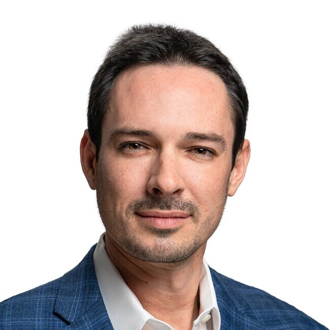 Agent Photo