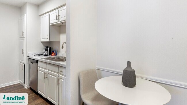 1408 Teasley Ln unit 3911.1407344, Denton, TX 76205 - photo 7