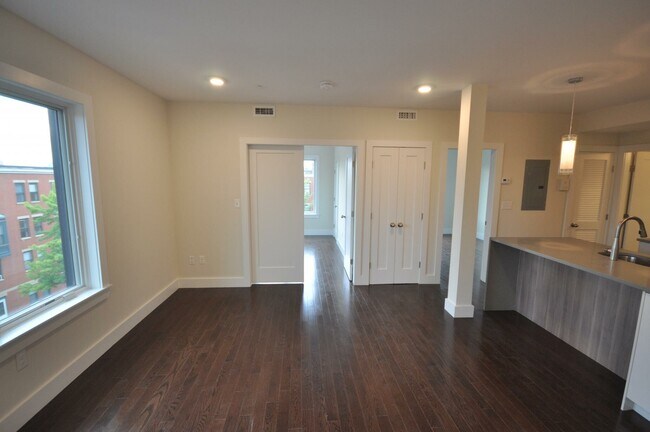 659 Massachusetts Ave unit 2, Boston, MA 02118 - photo 5
