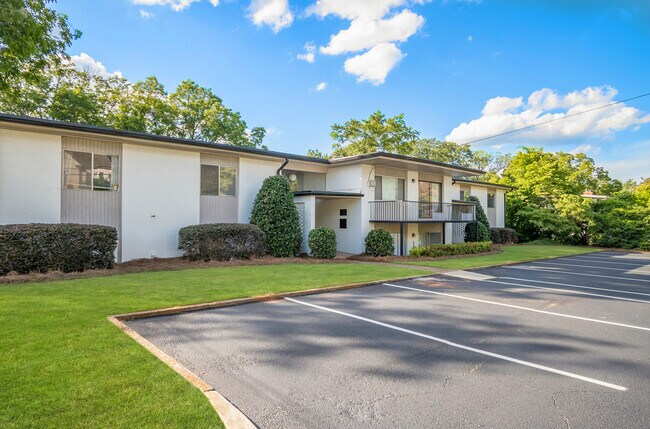 1794 S Lumpkin St unit 2, Athens, GA 30606 - photo 6