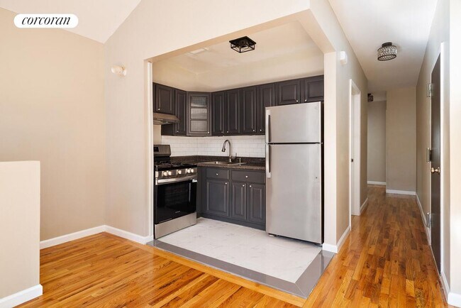 315 E 163rd St, Bronx, NY 10451 - photo 3