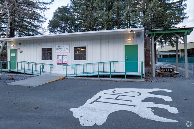 The Healdsburg School has dozens of effective and excellent teachers and staff.