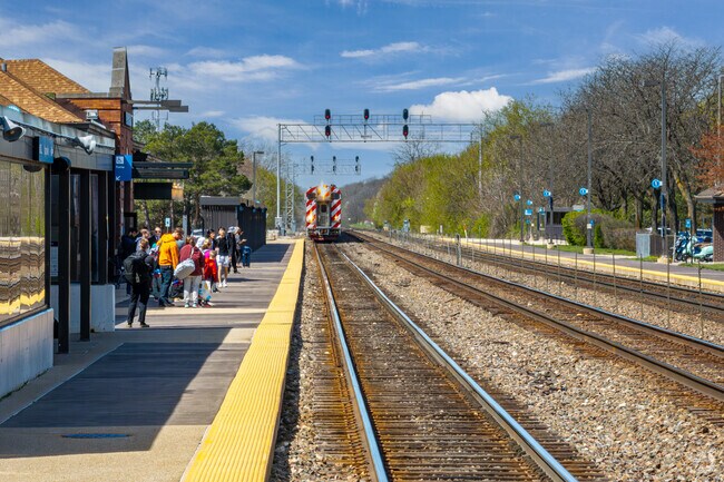 Residents can use the Metra to be downtown Chicago in only 45-minutes.