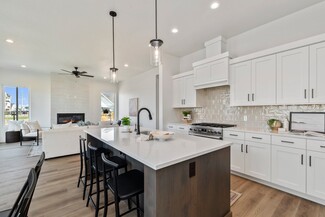 712 S Calhoun Ln, Star, ID 83669