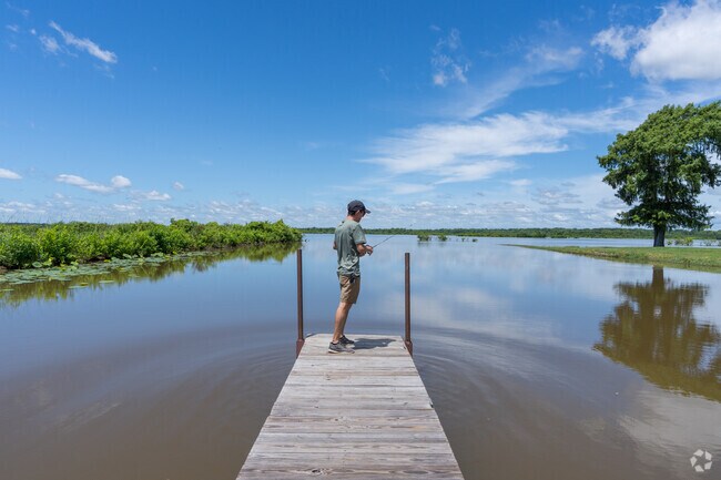 Gloster-Kickapoo residents love fishing in nearby lakes for bass and catfish.