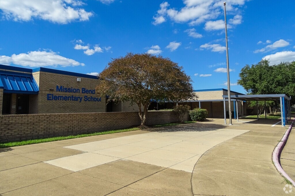 Many Elementary schoolers in the Mission Bend neighborhood attend Mission Bend Elementary.