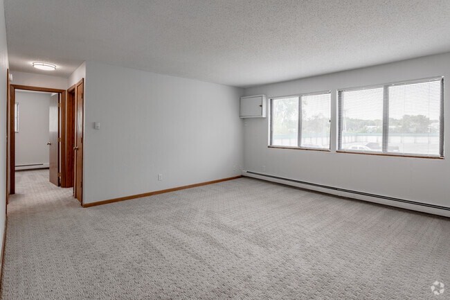 Cedar Square Apartments, Saint Cloud, MN 56304 - photo 6