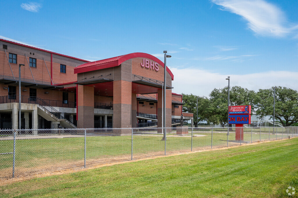 Johnson Bayou High School serves grades 9-12.