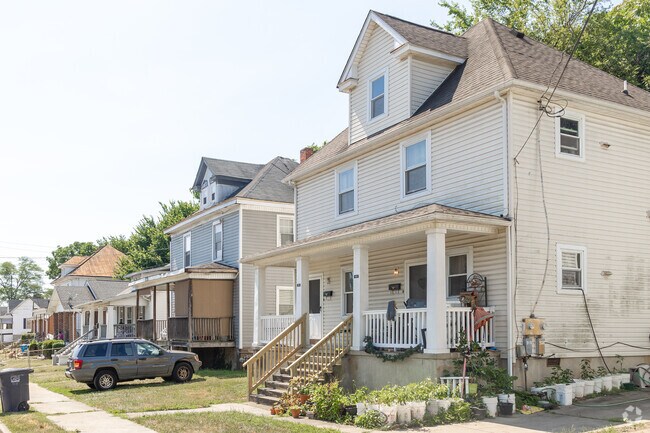 Gilmer is a place where neighbors appreciate the peaceful atmosphere.