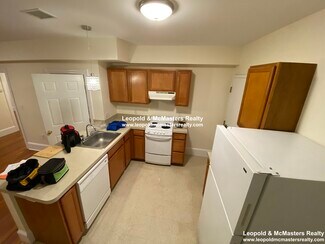 878 Massachusetts Ave, Cambridge, MA 02139