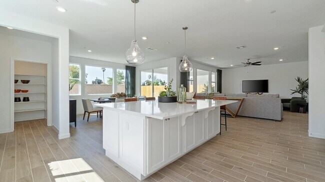 0 Fowler Ave unit 36246398, Fresno, CA 93727 - photo 6